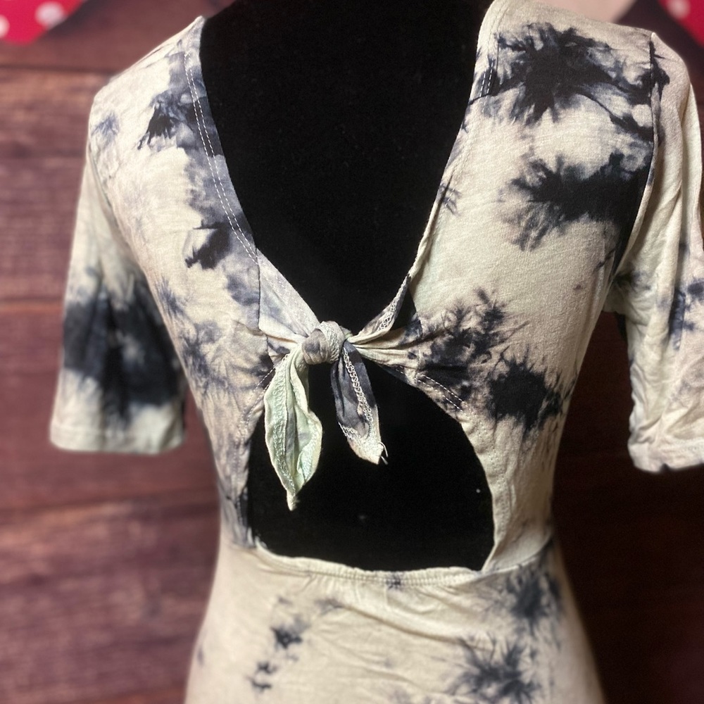 π Tye Dye Dress - Picture 12 of 13